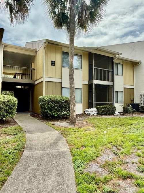 apt-203-13385 Arbor Pointe Cir, TAMPA, FL, 33617-1154 | Card Image