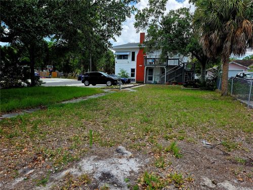 1204 38th Ave N, St Petersburg, FL, 33704-1033 | Card Image