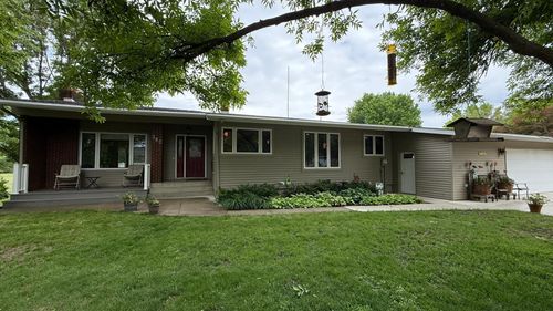 360 Nw 7th St, Buffalo Lake, MN, 55314-1019 | Card Image