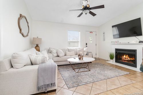 6742 Hickory Springs Dr, San Antonio, TX, 78249-2721 | Card Image