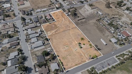1130 E George St, Banning, CA, 92220-5716 | Card Image