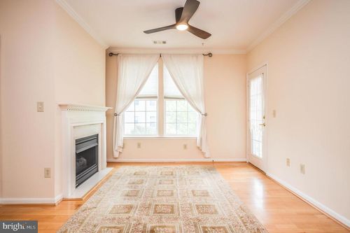 303-4950 Brenman Park Dr, ALEXANDRIA, VA, 22304-8208 | Card Image