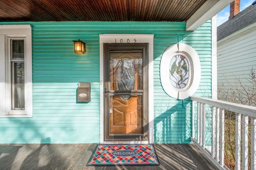 1005 Mclean Ave, Saint Paul, MN, 55106-6427 | Card Image