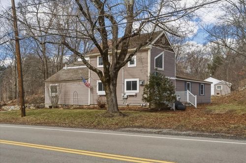 22 Milford St, Medway, MA, 02053-1631 | Card Image