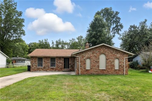 3976 Buckingham Dr, Brunswick, OH, 44212-2649 | Card Image