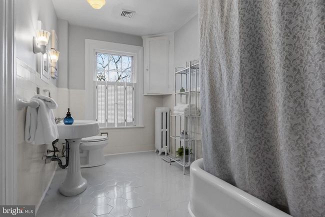 100 Main St, House other with 4 bedrooms, 3 bathrooms and null parking in RIVERTON NJ | Image 32