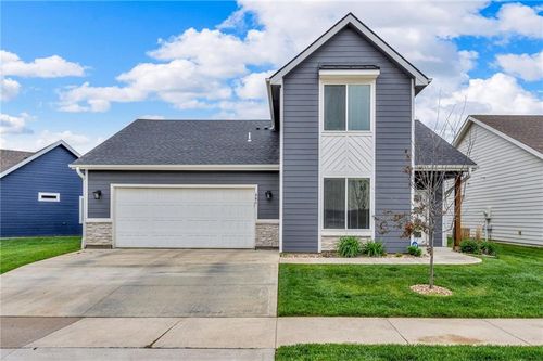 401 N Daylily Dr, Lawrence, KS, 66049-7872 | Card Image
