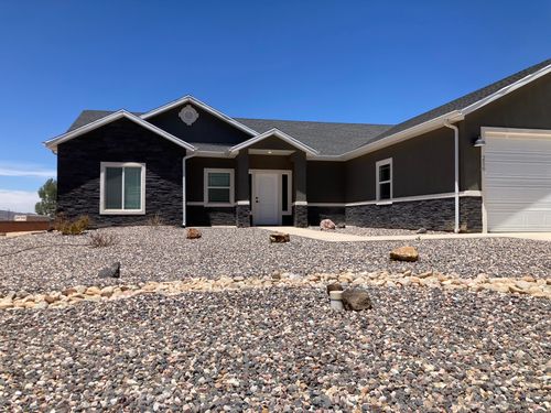 256 S 1175 W, Parowan, UT, 84761-7840 | Card Image
