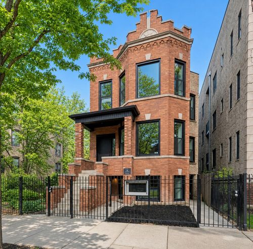 gf-2049 N Kedzie Avenue, Chicago, IL, 60647 | Card Image