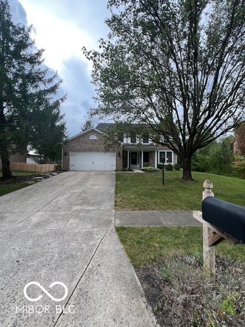11943 Glen Cove Ct, Indianapolis, IN, 46236-9008 | Card Image