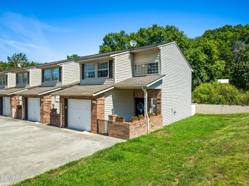 1315 Mountain Meadows Way, Sevierville, TN, 37862-9310 | Card Image