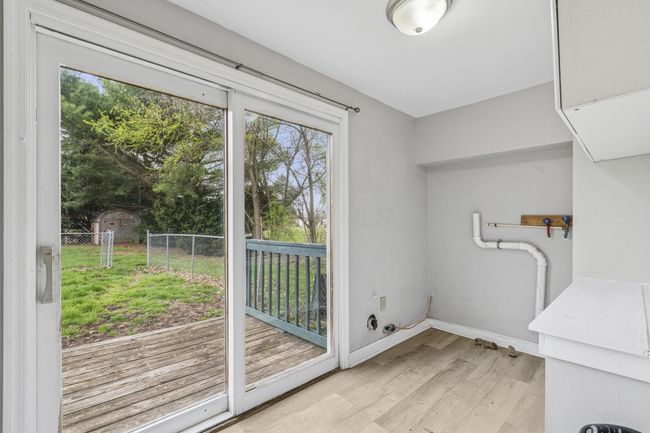 108 S 8 Th St, Home with 0 bedrooms, 0 bathrooms and 6 parking in Hebron OH | Image 21