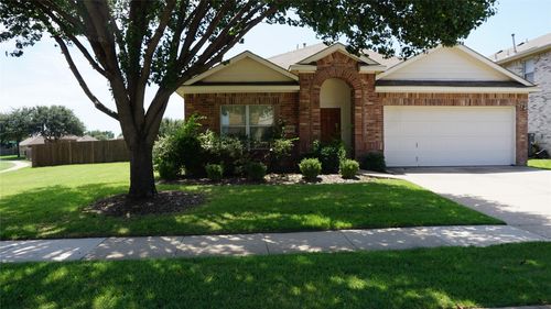 5839 Midnight Ln, Grand Prairie, TX, 75052-8586 | Card Image