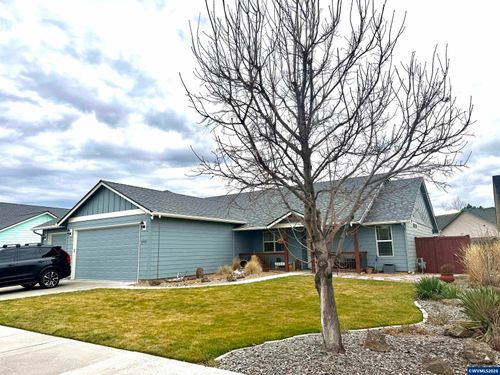 2921 Nw 19th St, Redmond, OR, 97756-0273 | Card Image