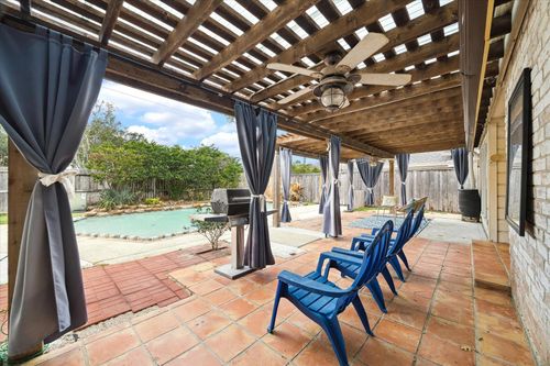 1306 S Kirkwood Rd, Houston, TX, 77077-3118 | Card Image