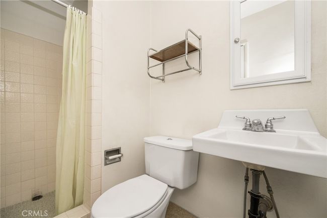 2102 E Napa Pl, House other with 3 bedrooms, 3 bathrooms and 2 parking in Anaheim CA | Image 37