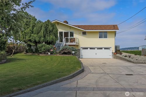 1287 Gerdes Rd, Camano Island, WA, 98282-8717 | Card Image