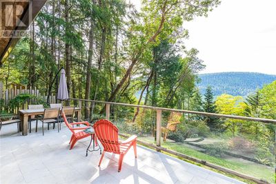 117 Fairway Dr, House other with 3 bedrooms, 4 bathrooms and 5 parking in Salt Spring Island BC | Image 1