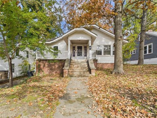 405 Burtner St, Greensboro, NC, 27406-1526 | Card Image