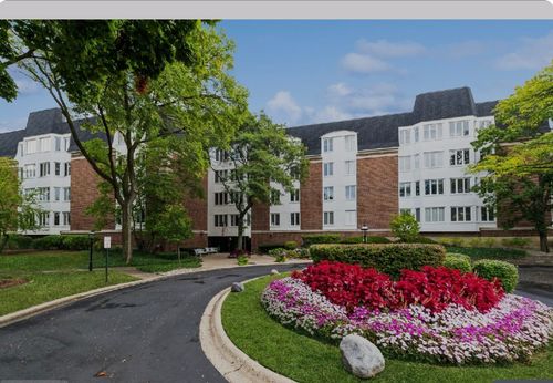 apt-407-200 Lake Blvd, Buffalo Grove, IL, 60089-4388 | Card Image