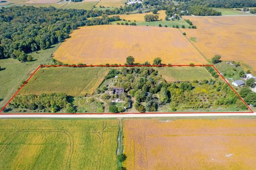 4263 E 16th Rd, Earlville, IL, 60518-6188 | Card Image