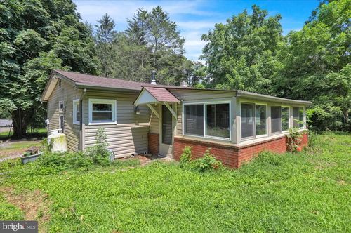 79 Weil Rd, BOYERTOWN, PA, 19512-8303 | Card Image