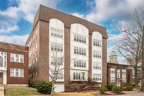 4w-6404 Cates Ave, Saint Louis, MO, 63130-3456 | Card Image