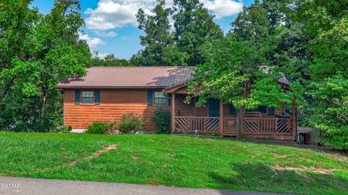 1537 Kinder Ln, Dandridge, TN, 37725-6524 | Card Image