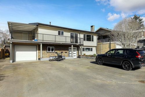 11467 87 Ave, Delta, BC, V4C2Z6 | Card Image