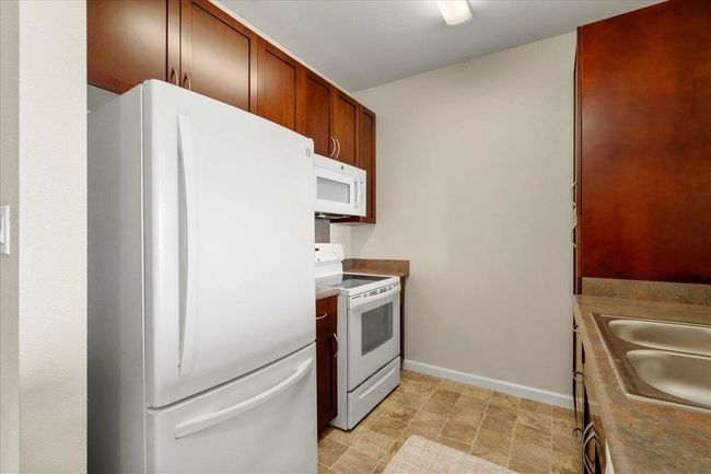 APT-2903 - 145 Hoowaiwai Loop, Condo with 2 bedrooms, 2 bathrooms and null parking in Wailuku HI | Image 9