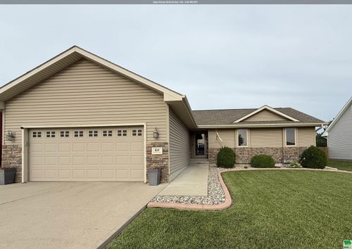 614 N 7th St, Dakota City, NE, 68731-4101 | Card Image