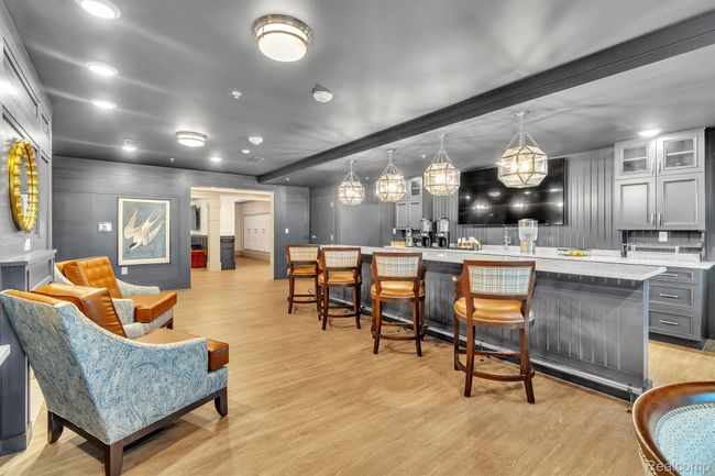 APT-201 - 1957 S Telegraph Rd, Condo with 2 bedrooms, 2 bathrooms and null parking in Bloomfield Hills MI | Image 23