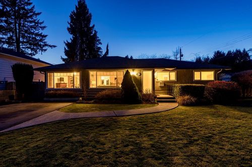 2693 Poplynn Dr, North Vancouver, BC, V7J2Y1 | Card Image