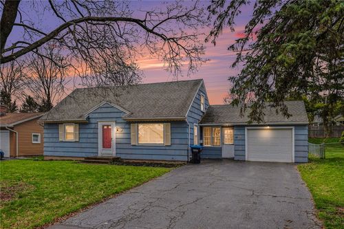 43 Sandalwood Dr, Greece, NY, 14616-1513 | Card Image