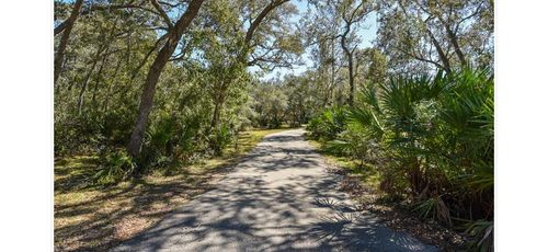 574 Walker Ln, Apalachicola, FL, 32320 | Card Image