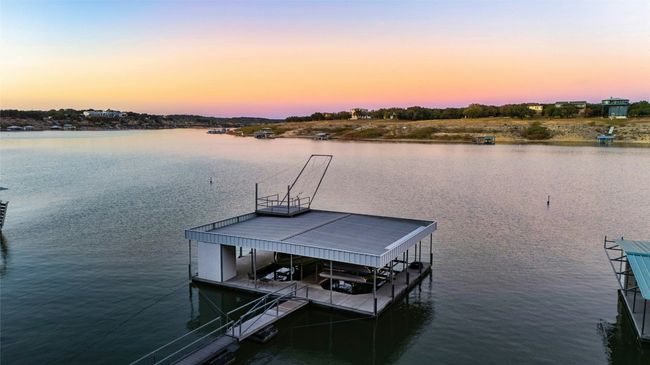 21808 Briarcliff Dr, House other with 4 bedrooms, 4 bathrooms and 8 parking in Spicewood TX | Image 35