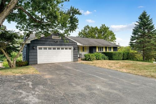 17 Gilbert Rd, Whitesboro, NY, 13492-1603 | Card Image