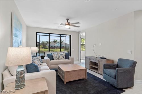7556 Carnegie Way, NAPLES, FL, 34119-9840 | Card Image