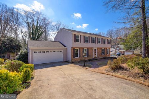 15900 Fairway Dr, DUMFRIES, VA, 22025-1620 | Card Image