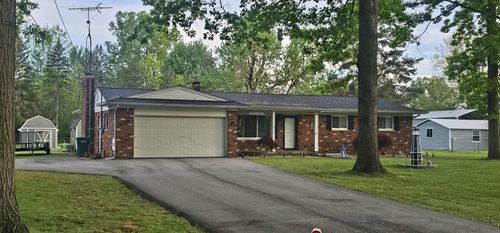 11870 Woodland Dr, Lennon, MI, 48449-9601 | Card Image