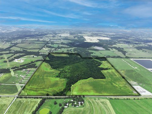 1 E Young St, Howe, TX, 75459 | Card Image