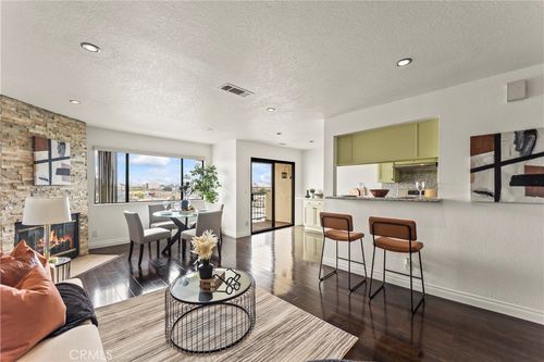 303-1436 257th St, Harbor City, CA, 90710 | Card Image