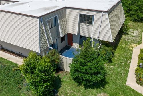 2-2142 Ne 45th Ave, Ocala, FL, 34470-3261 | Card Image