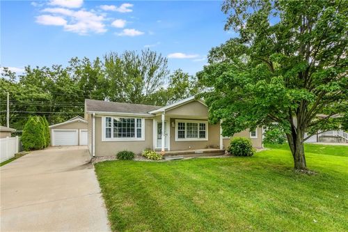 1618 Frankie Ln, Saint Joseph, MO, 64503-3339 | Card Image