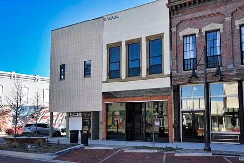 202 W Main St, Denison, TX, 75020-3025 | Card Image