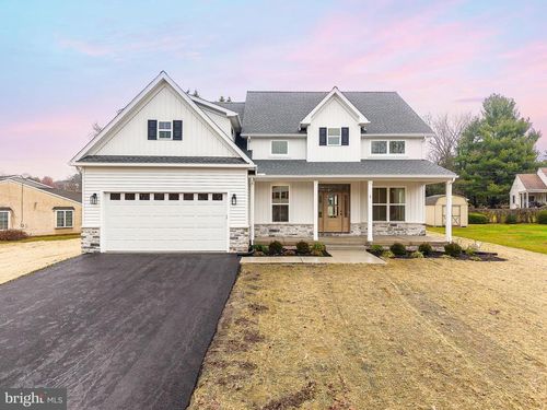 1 E Valley Creek Rd, PLYMOUTH MEETING, PA, 19462-7190 | Card Image