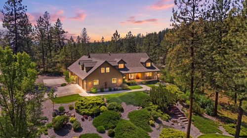 9524 E North Rim Ln, Spokane, WA, 99217-9268 | Card Image