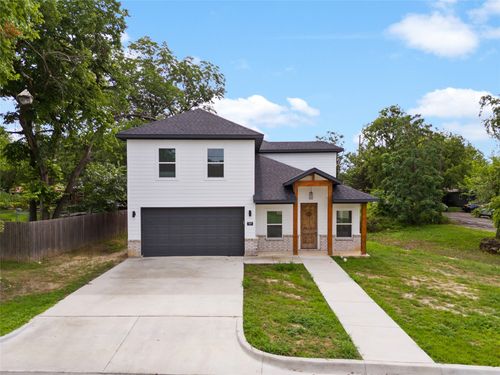 709 S Church St, Decatur, TX, 76234-2207 | Card Image