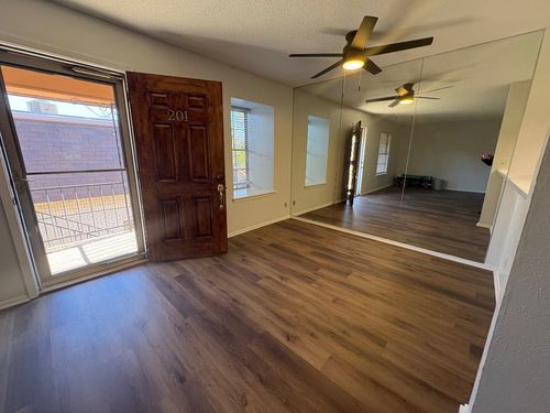 apt-201-7801 Shoal Creek Blvd, Austin, TX, 78757-1004 | Card Image