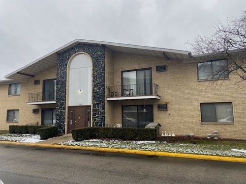 3-110 66th St, Westmont, IL, 60559-3273 | Card Image